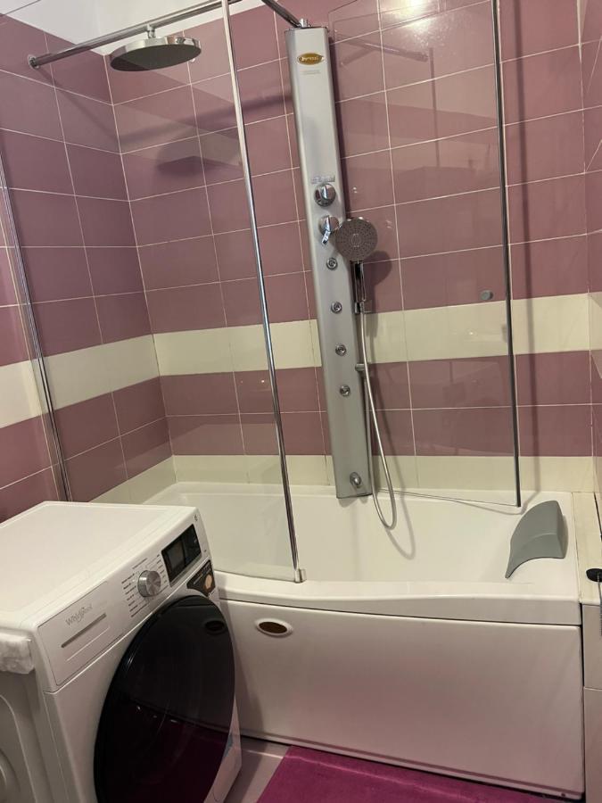 Stay In Style - Vibrant Condo In San Giovanni Lupatoto سان جيوفانّي لوباتوتو المظهر الخارجي الصورة