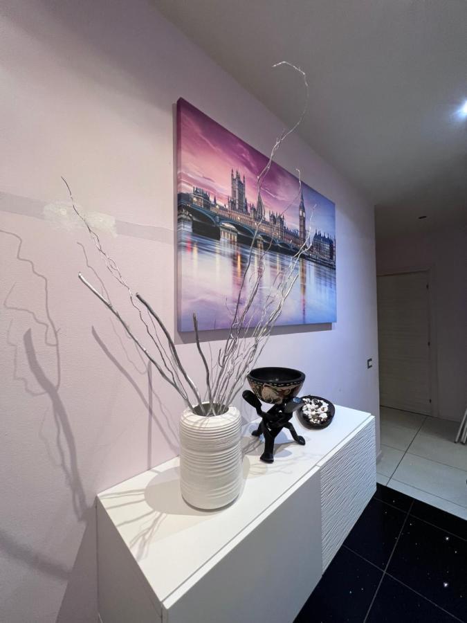 Stay In Style - Vibrant Condo In San Giovanni Lupatoto سان جيوفانّي لوباتوتو المظهر الخارجي الصورة