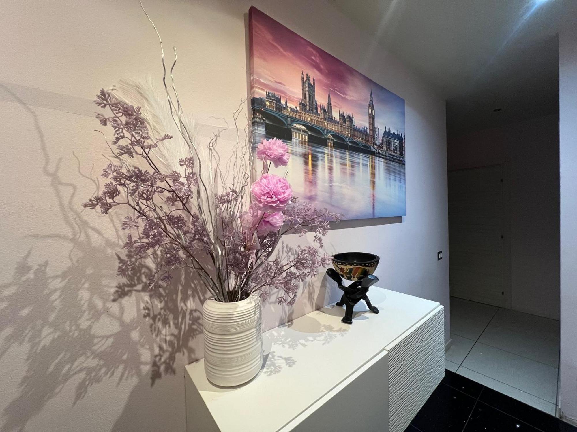 Stay In Style - Vibrant Condo In San Giovanni Lupatoto سان جيوفانّي لوباتوتو المظهر الخارجي الصورة